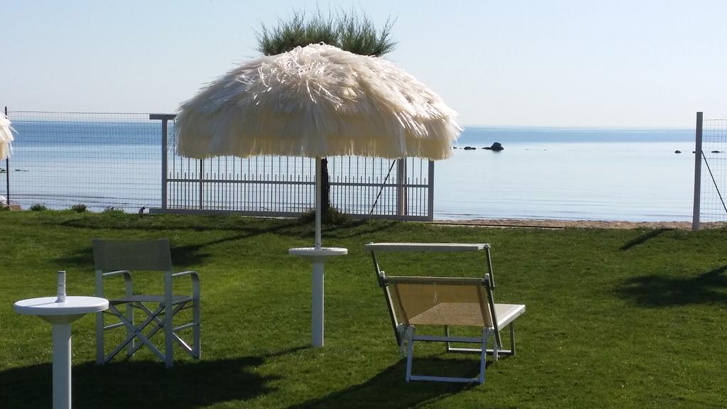 Agriturismo Frontemare จูเลียโนวา ภายนอก รูปภาพ